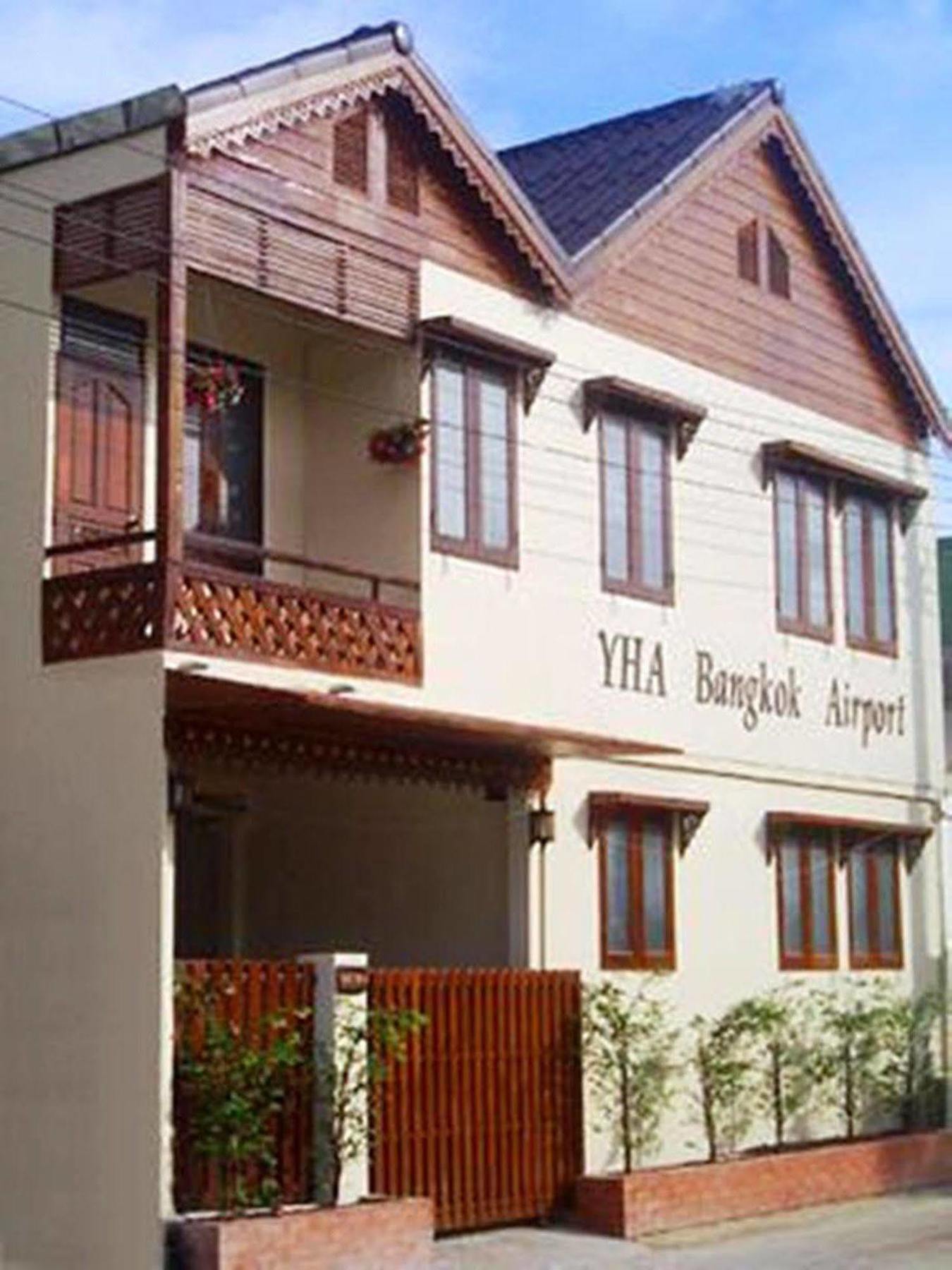 Hostel Yha Bangkok Airport Bang Phli Exterior foto