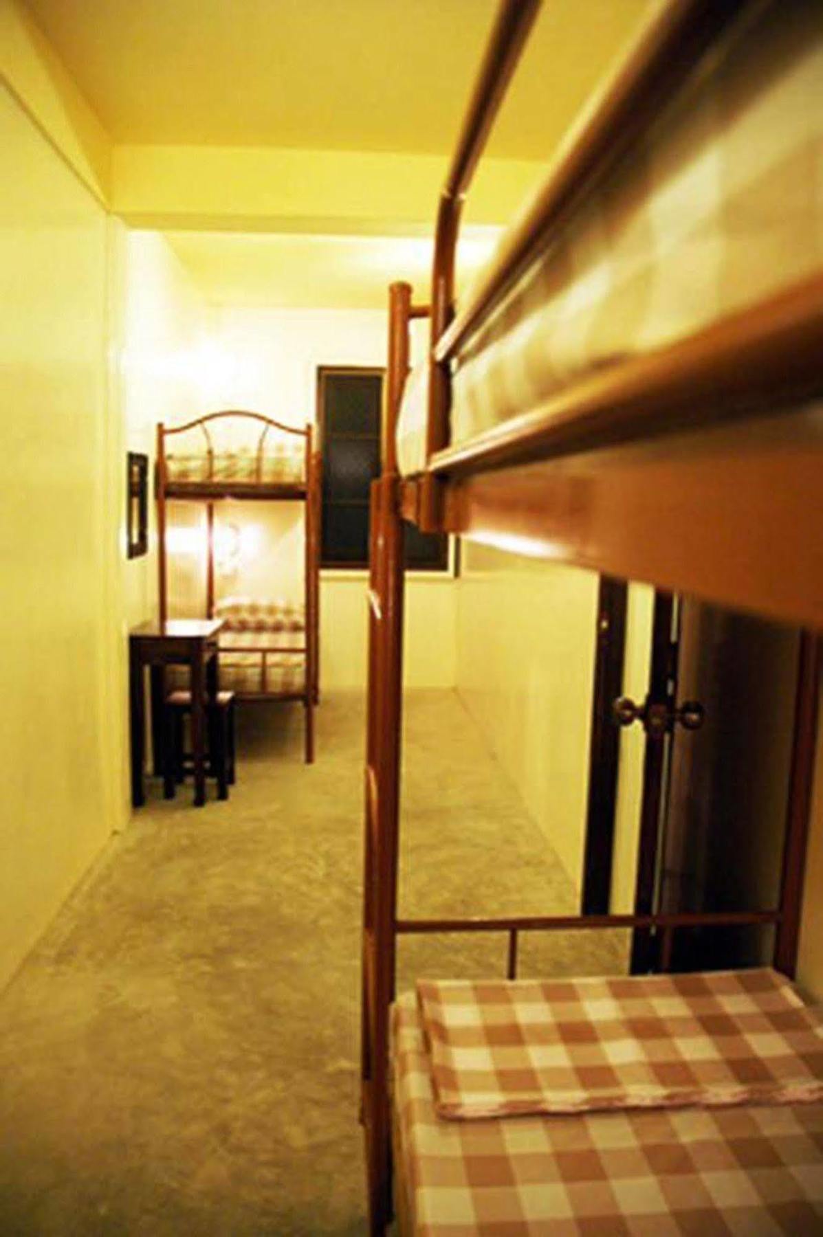 Hostel Yha Bangkok Airport Bang Phli Exterior foto